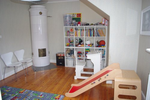 Sovrum/barnrum  .v / Bedroom/ childrens room upper floor 