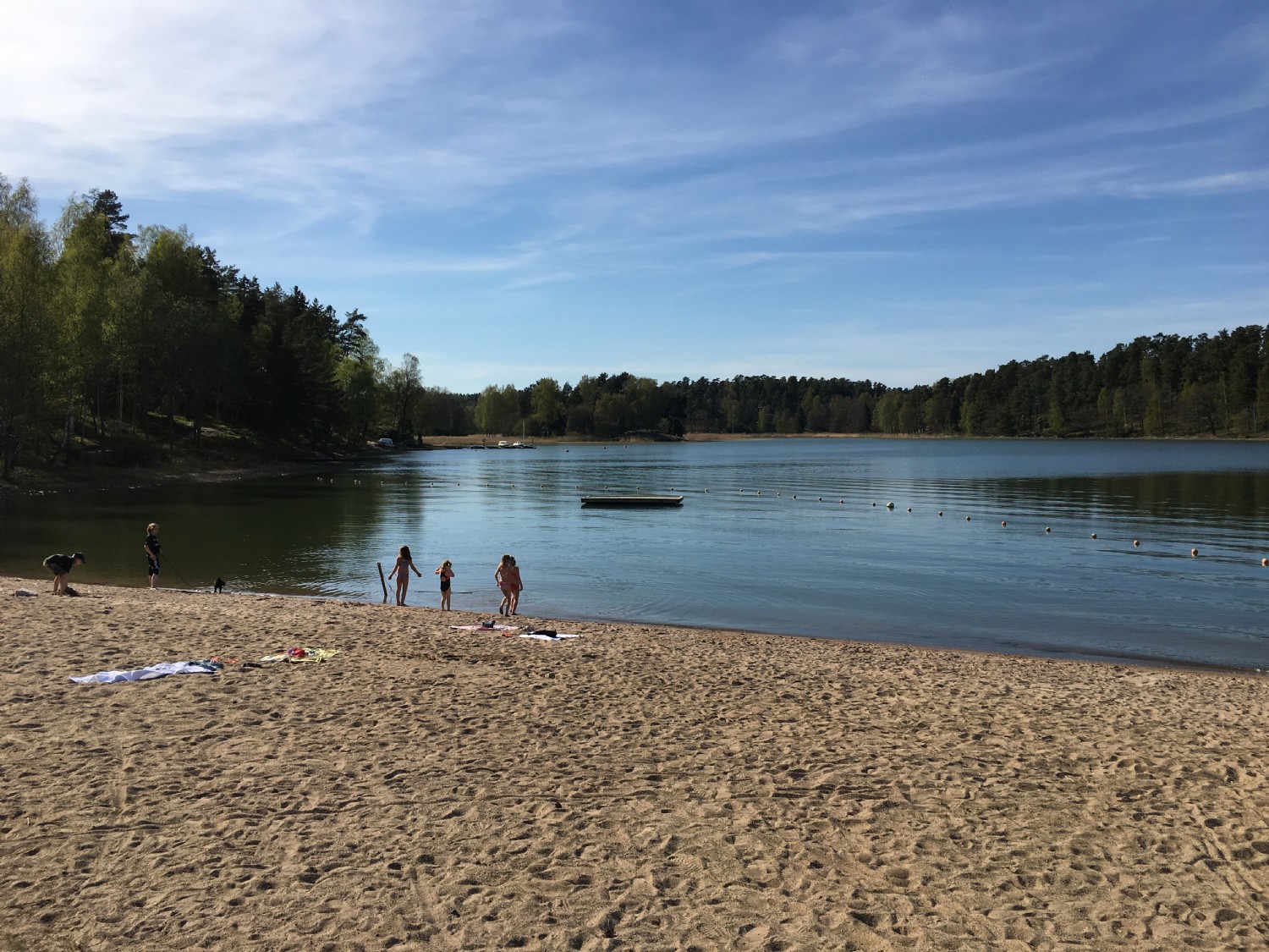 Områdets allmänna badstrand/ public area beach