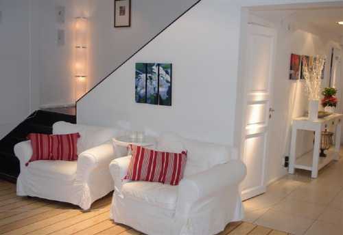 Trappa upp till sovavdelning övervåning /Stairs to bed room upper floor