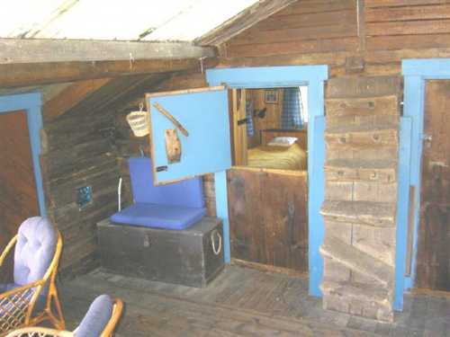 allrum härbret/ livning room log cabin