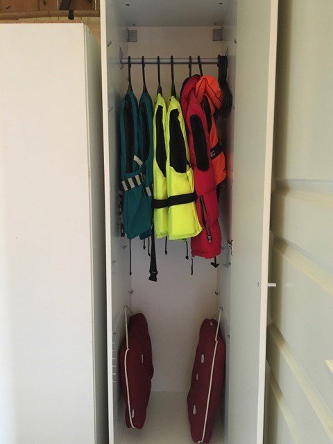 Flytvästar att långa/ Life jackets to borrow