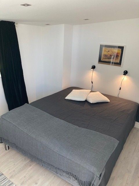 Övervåningen/ Upper floor Sovrum 2/ Bed room 2