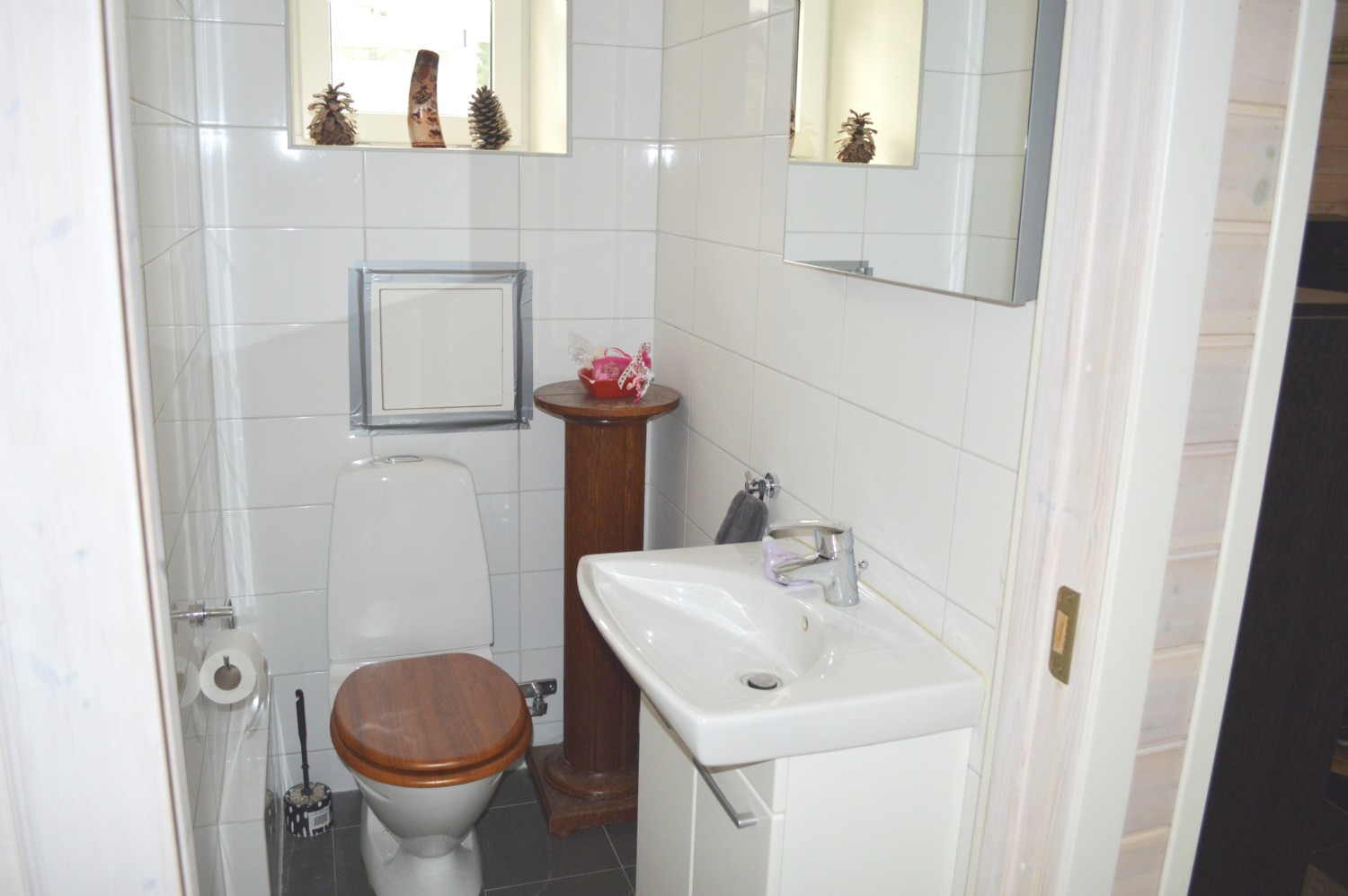 Entréplan WC/ Entrance floor WC