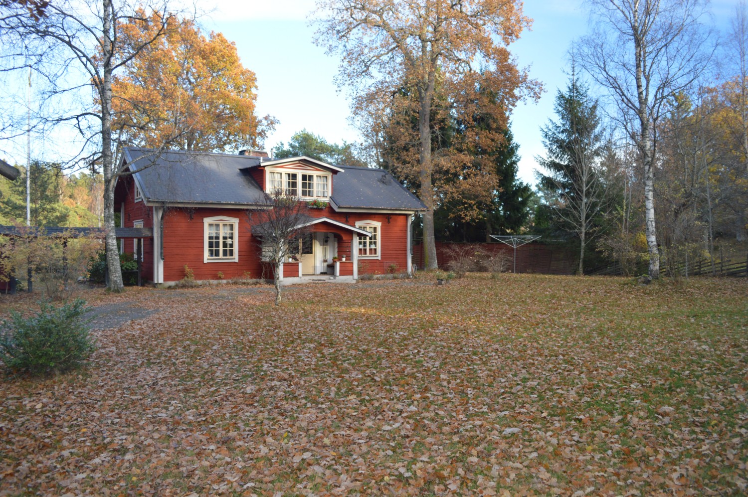 Huvudhuset/ Main house 