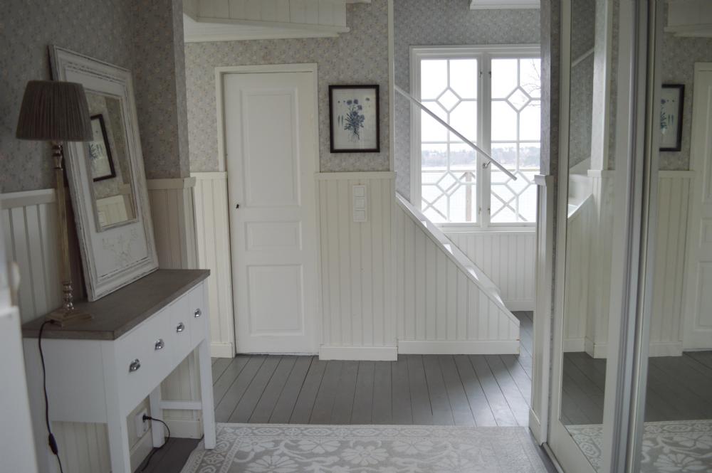 Hall/ Hallway