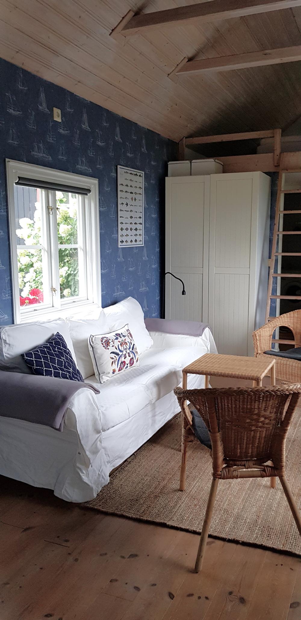 Stege till sovloftet/ Ladder to the sleeping loft 