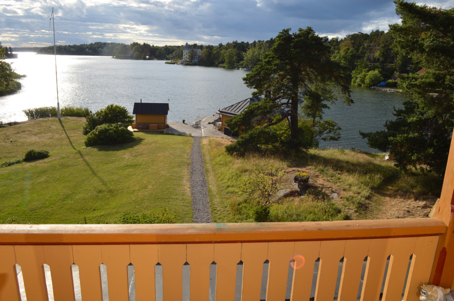 Vy frn allrum vervning/ View from upper floor Living room  