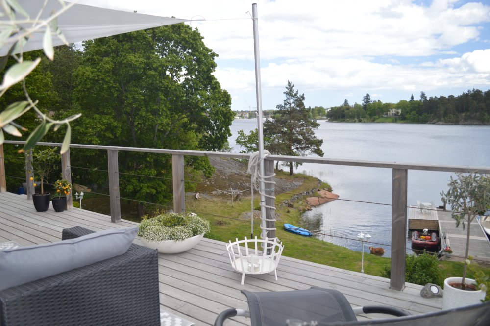 Balkong på övervåningen/ Terrace upper floor