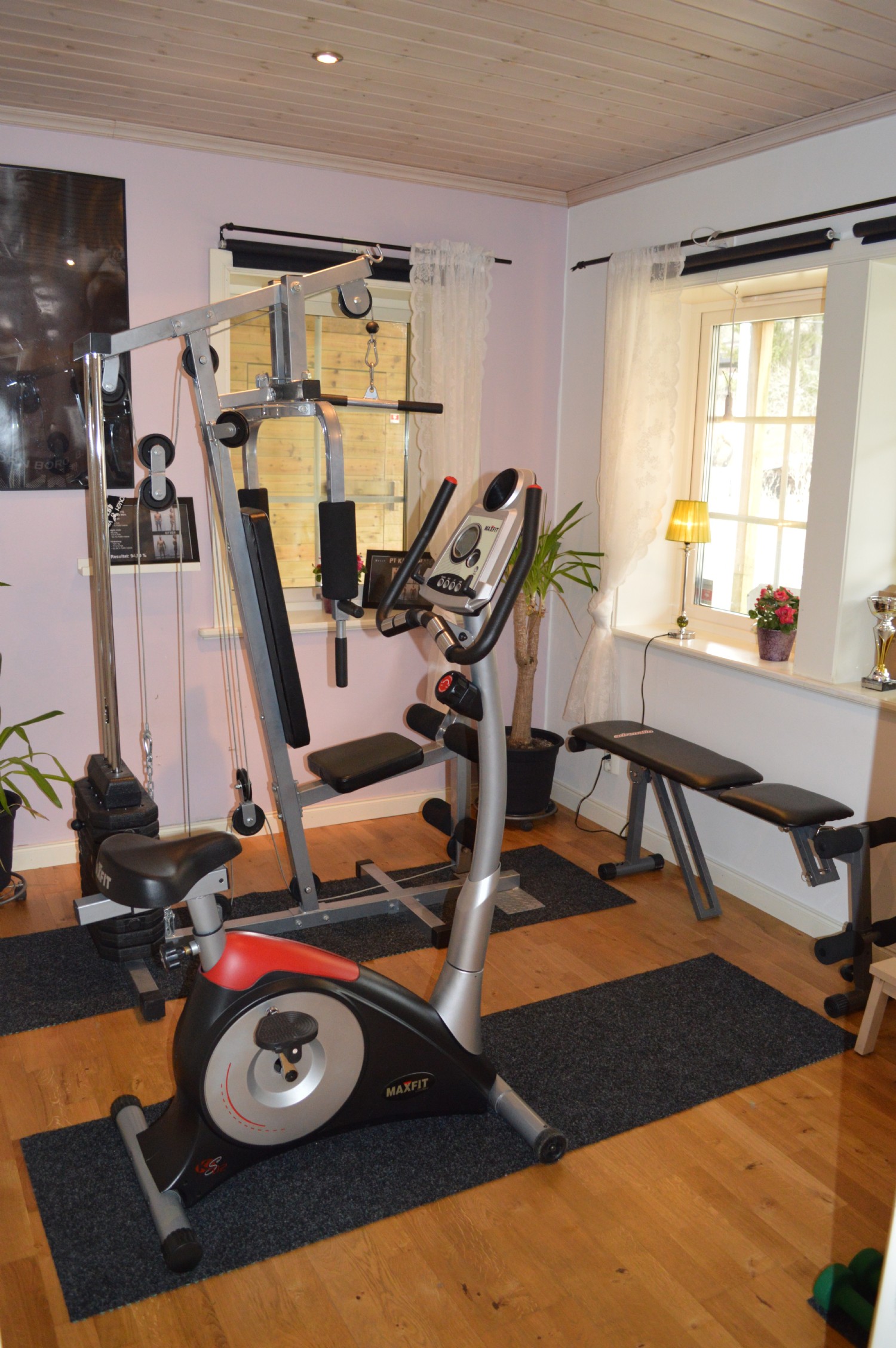 Gym (alt sovrum) n.v./ Gym entrance floor