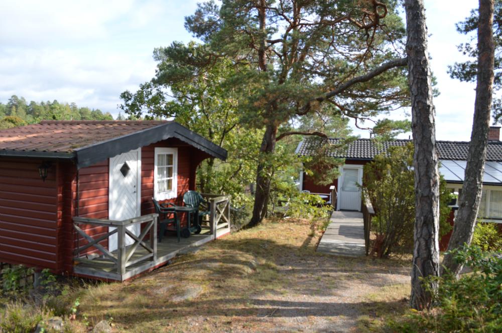 Gsthus och huvudbyggnad/ Guest house and main building 