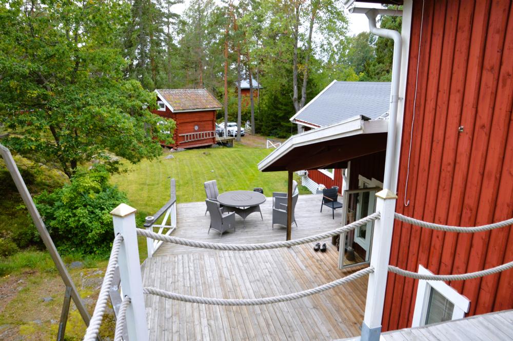 Utsikt från balkong övervåning/ View from upper balcony