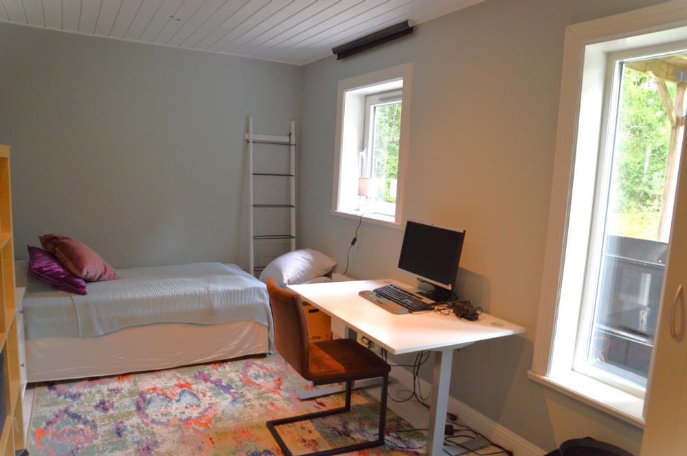 Sovrum 2 kan möbleras med 2 enkelsängar/ Bed room 2, two single beds could be placed here