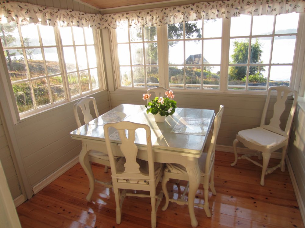 Sjövillan dining area