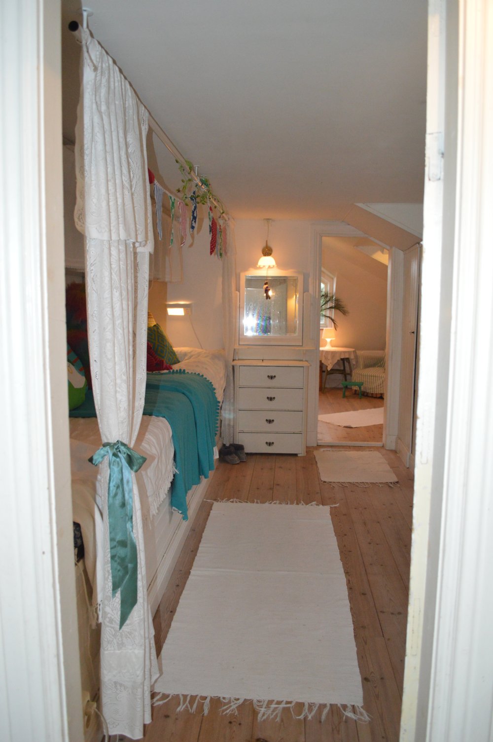 Sovrum 3 ö.v./ Bed room 3 upper floor