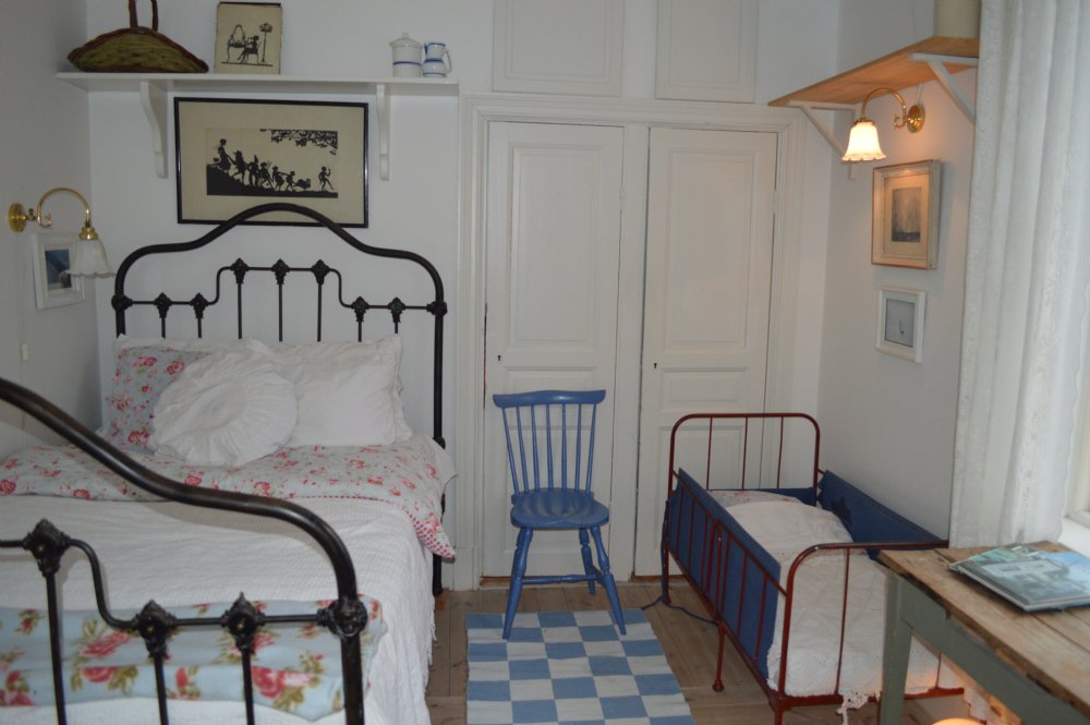 Sovrum 1 / Bed room 1