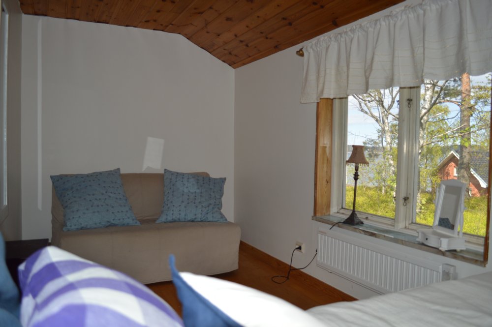 Bddsoffa i sovrummet/ Bed sofa in bed room 