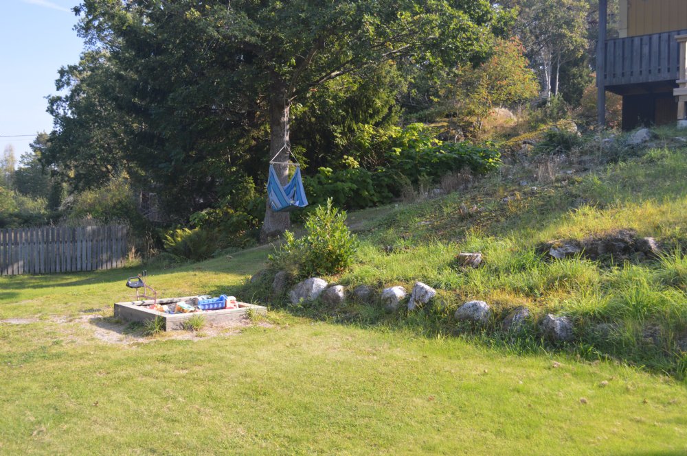 Garden, playing area