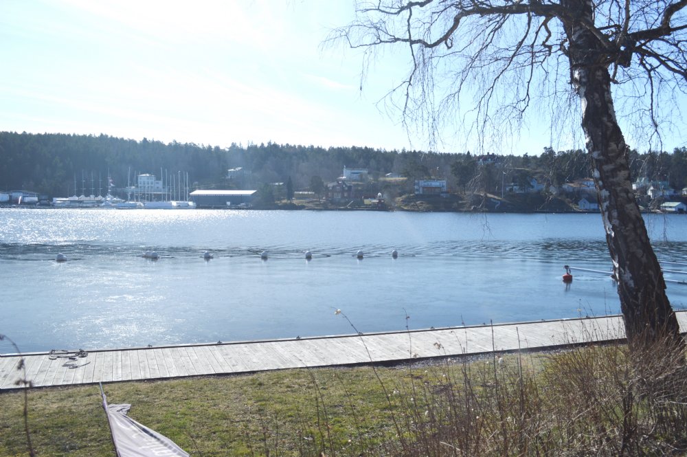 vy fr�n andra sidan viken/ view from other side of the bay&nbsp;