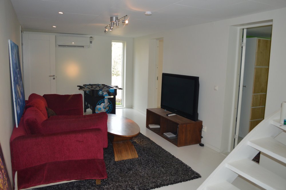Allrum suterrängplan/ Family room downstairs