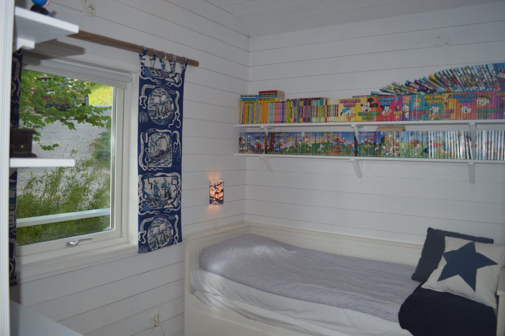 Sovrum 2/ Bed room 2