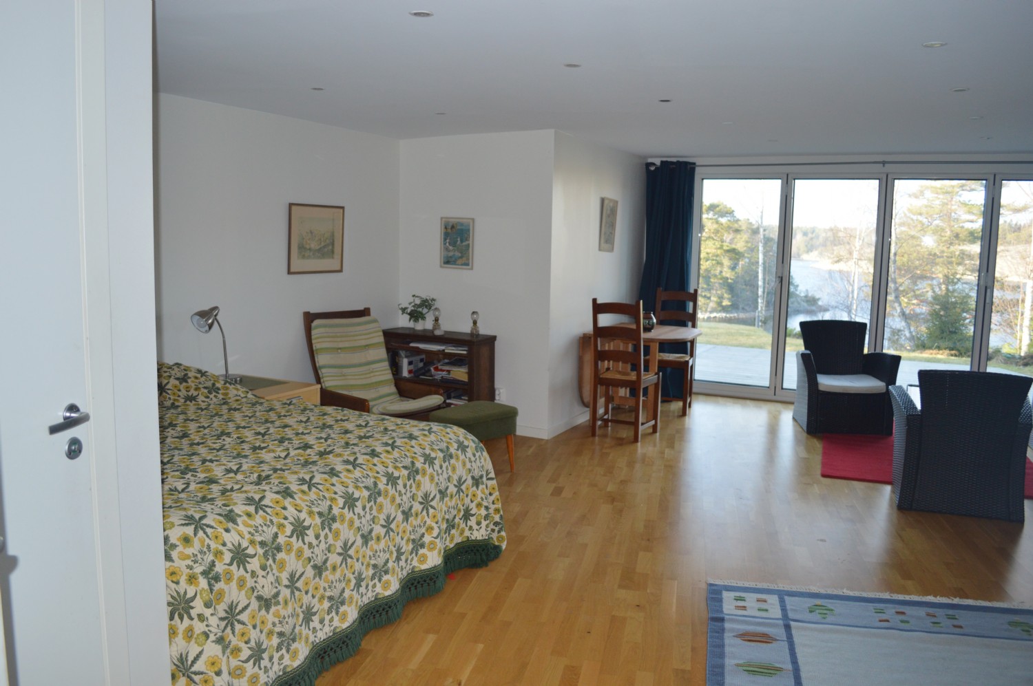 N.V. lgh / Bottom floor flat