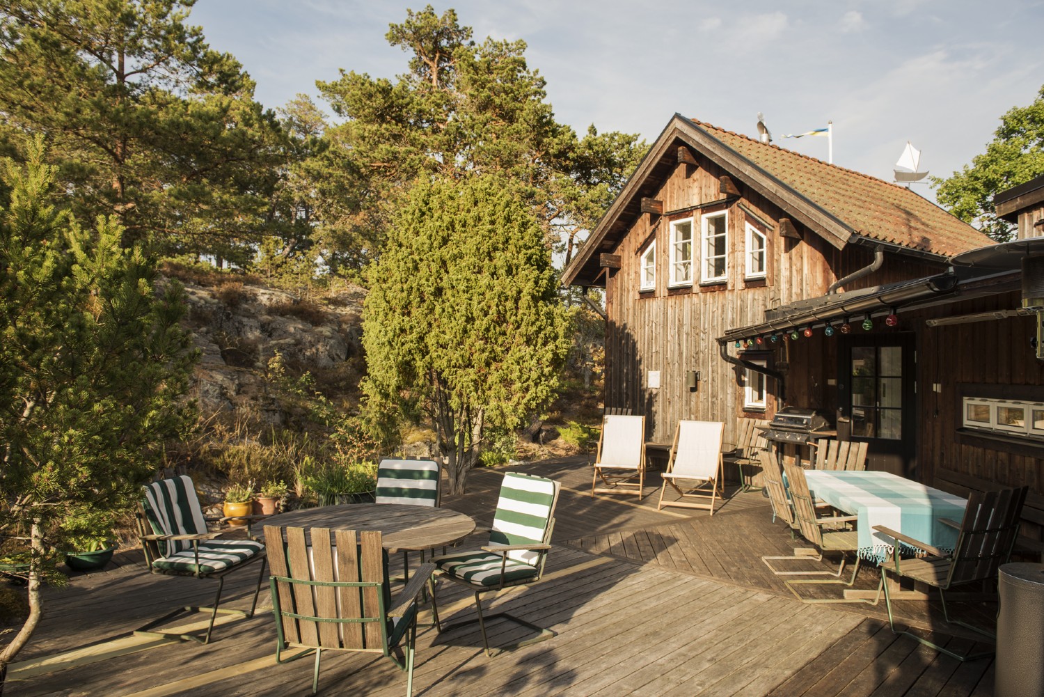 Altan stora huset/ Terrace main house 