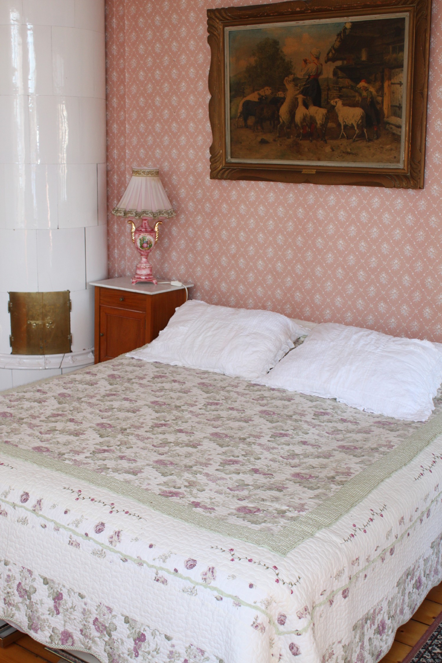 Sovrum 1 n.v./ Bedroom 1 first floor