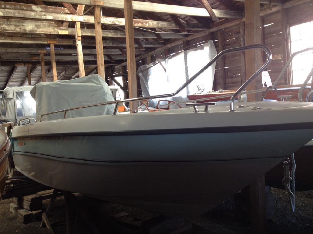 Bt att hyra p frfrgan/ Boat to rent at request 