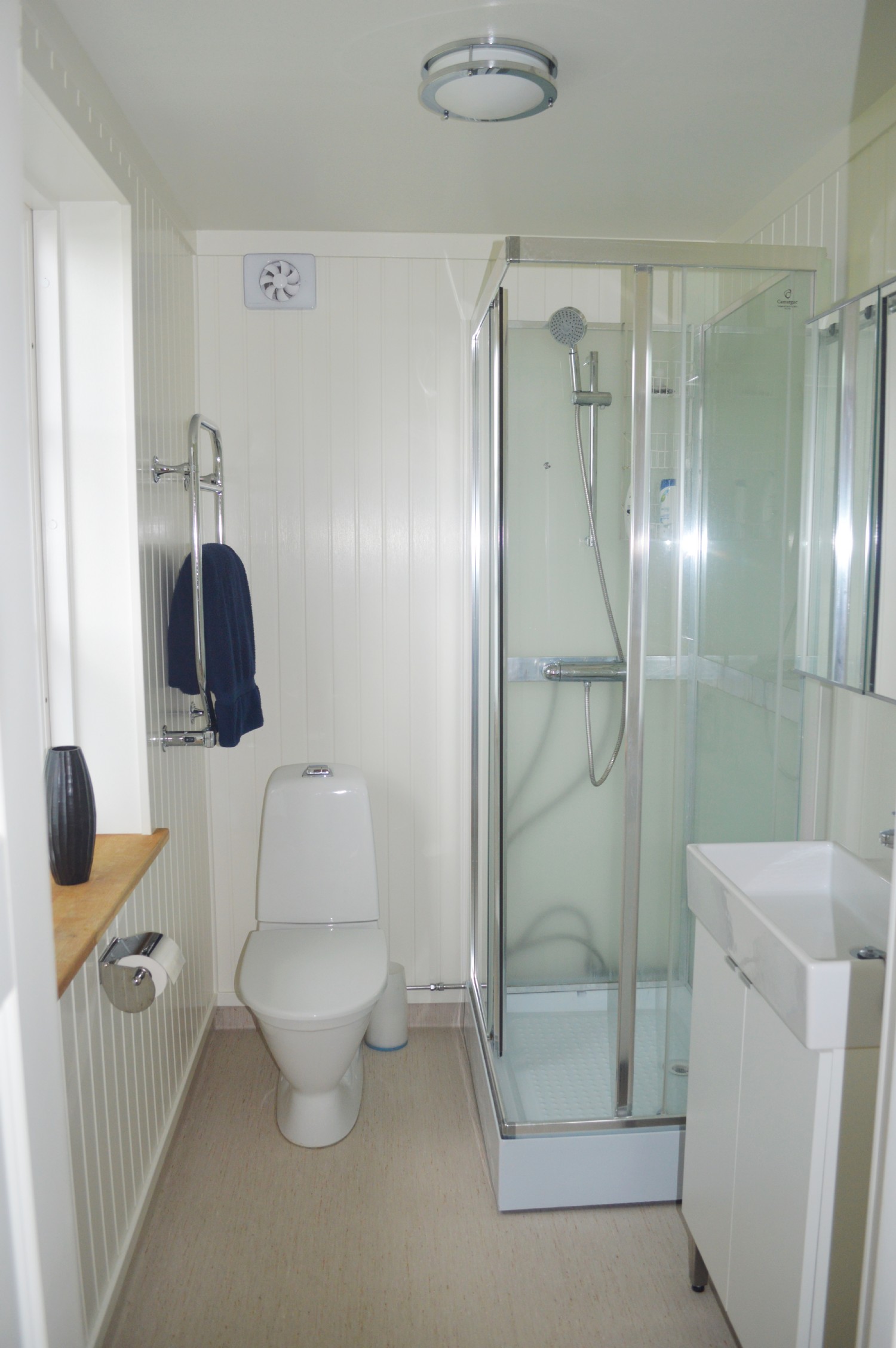 Badrum 1/ Bath room 1