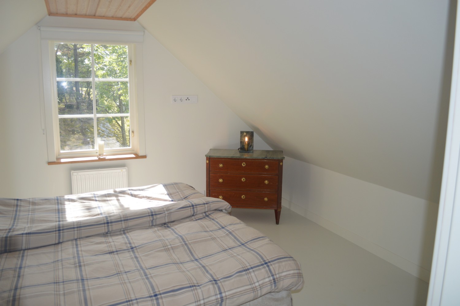 Sovrum 2 ö.v./ Bed room 2 upper floor