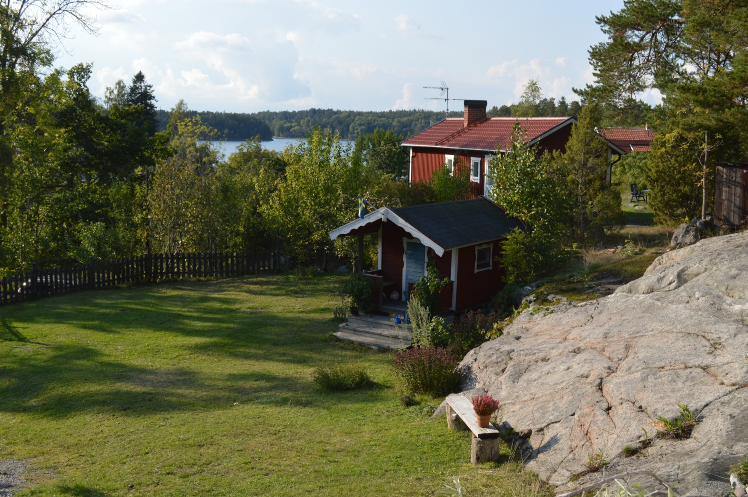 Lekstuga/ Childrens play house 