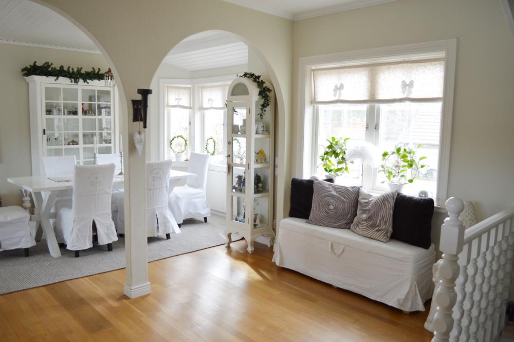 Entréplan allrum/ Entrence floor living room