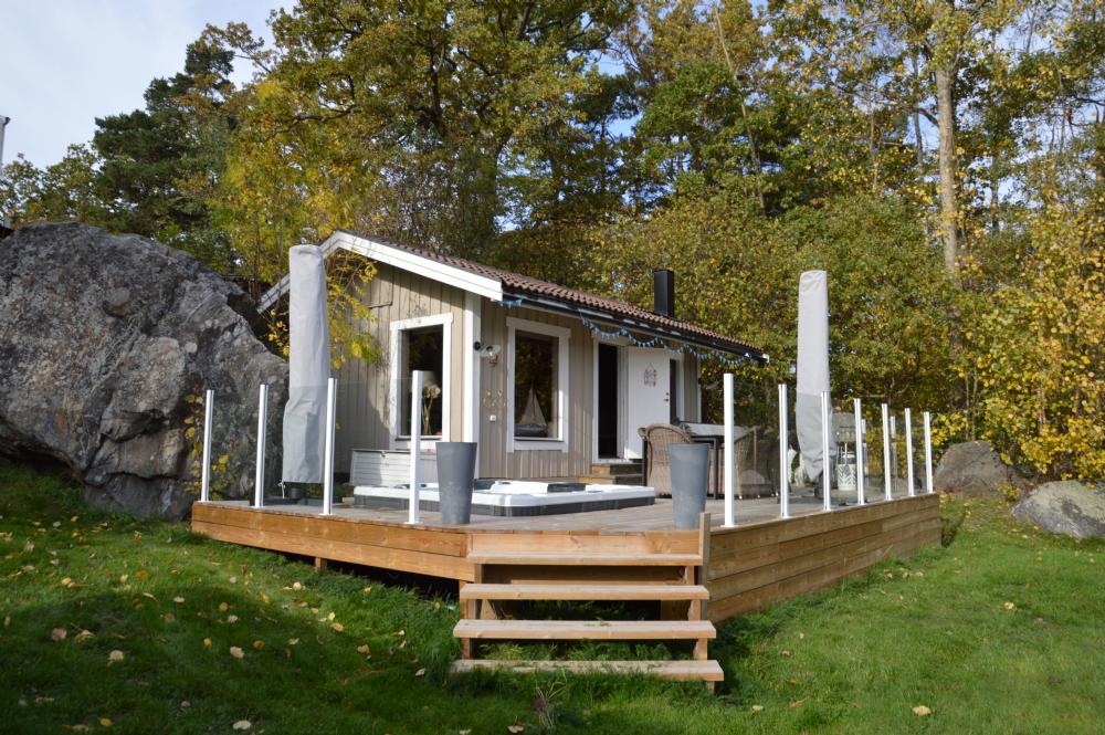 Sjöstuga med Bastu/ Sauna house