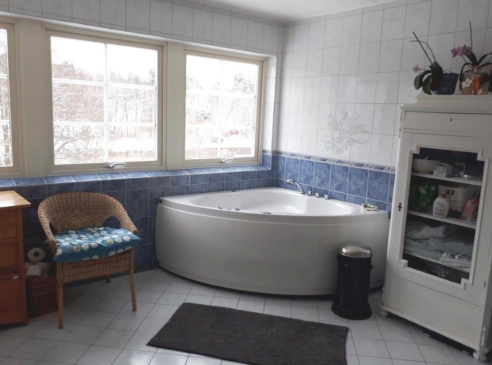 Badrum Ö.V / Bath room upper floor