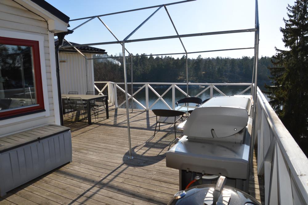 Altan stora huset/ Terrace main house