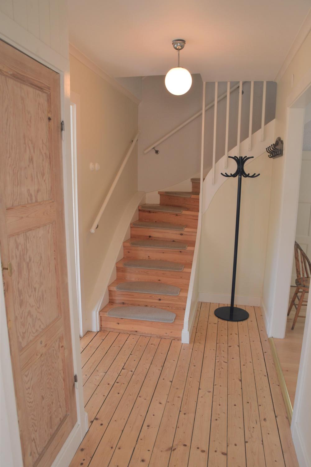 Hall/ Hallway