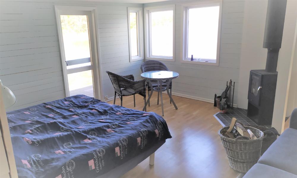 Sovrum 1/ Bedroom 1 