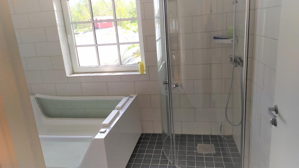 OBS! Bad ej i bruk/ Bath tube not in use, limited water!