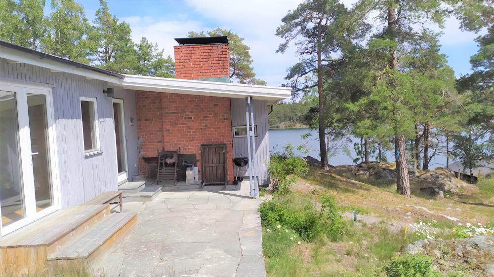 Andra terrassen vetter mot sder/ Other terrace faciing south 