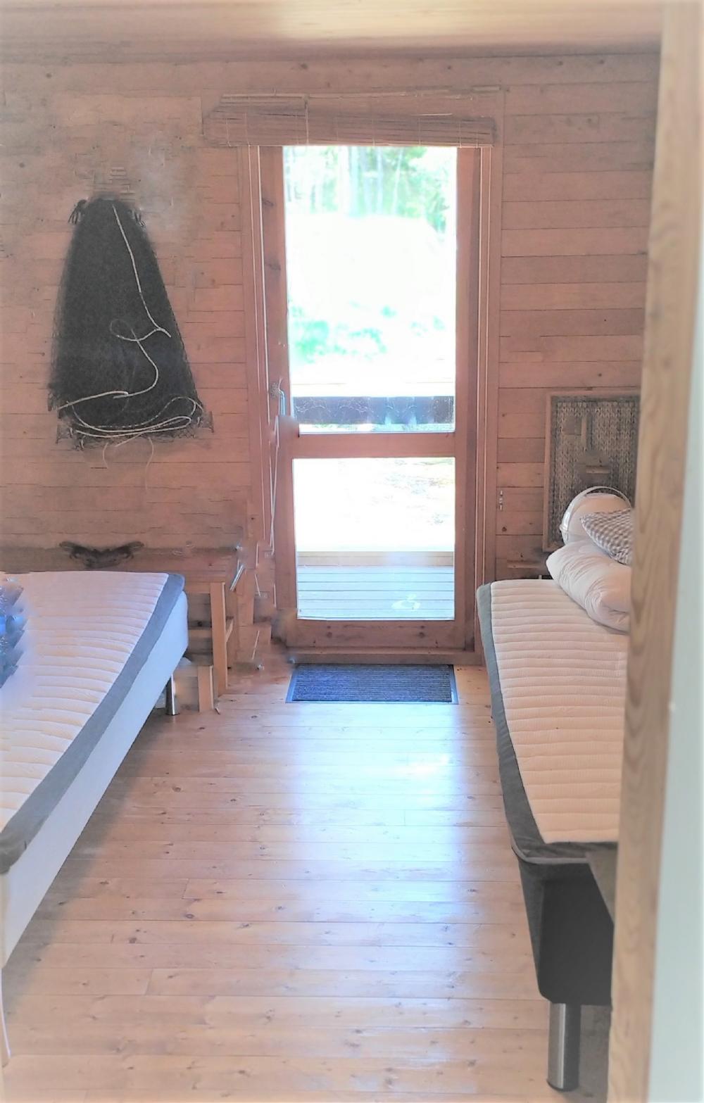 Sovrum 2/ Bedroom 2 