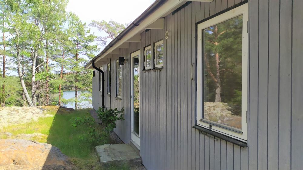 Husets baksida/ Backside of the house