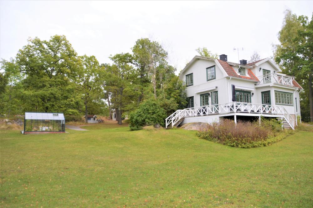 Veranda och balkong samt vxthus/ Balconys and garden house 
