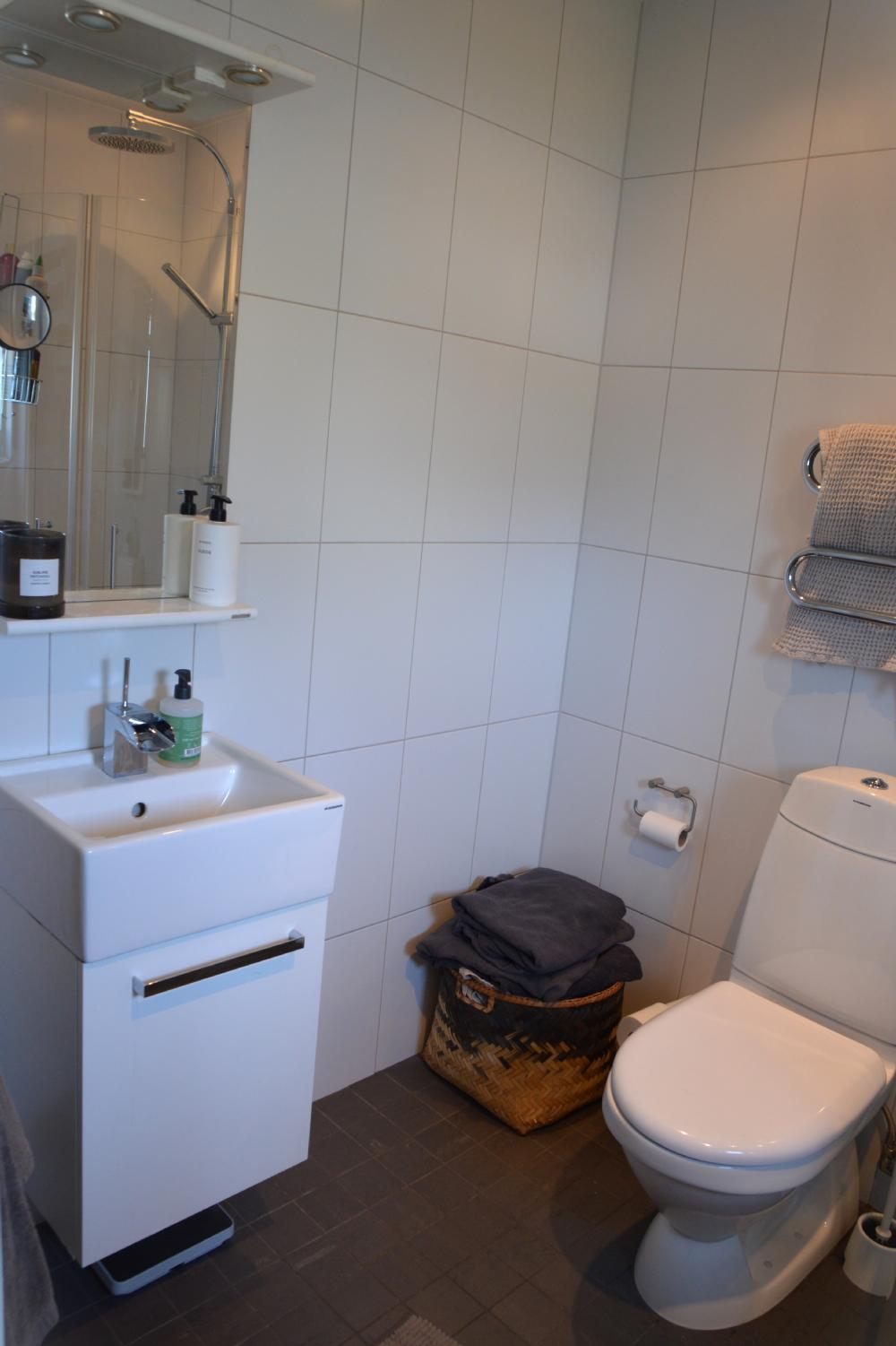 N.V badrum/ Entrance floor bath room