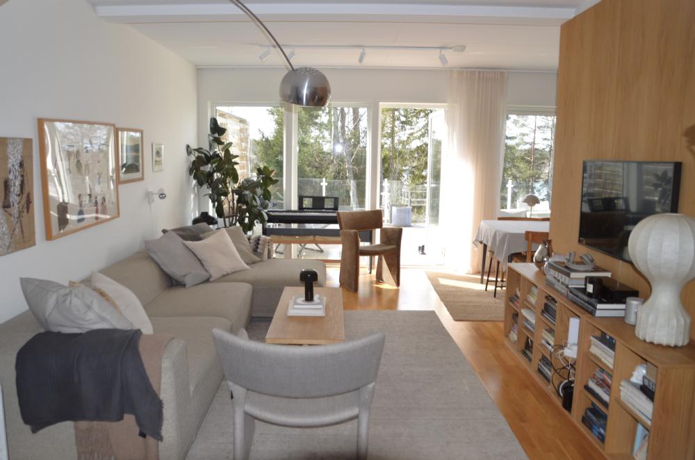 N.V vardagsrum/ Entrance floor living room