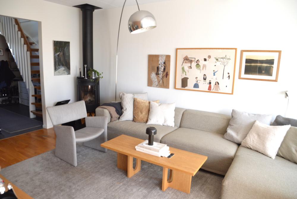 N.V vardagsrum/ Entrance floor living room