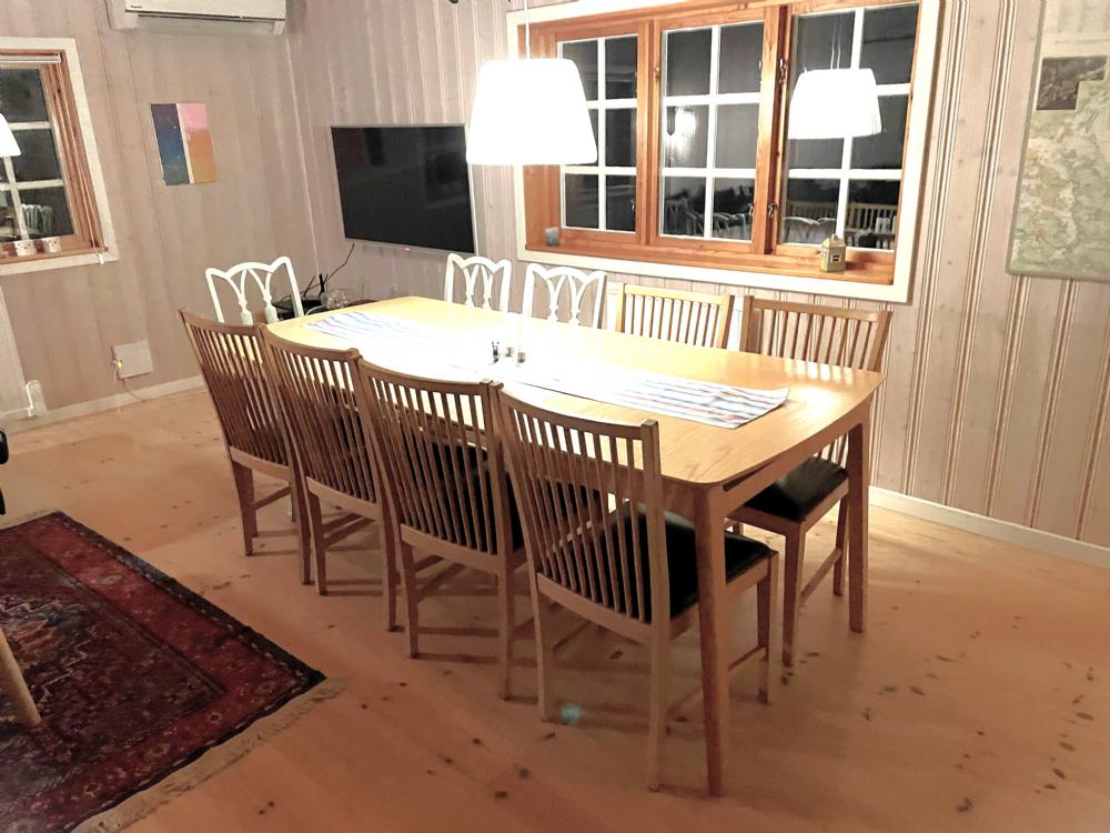 Matbord from 2025/ Dining table from summer 2025 