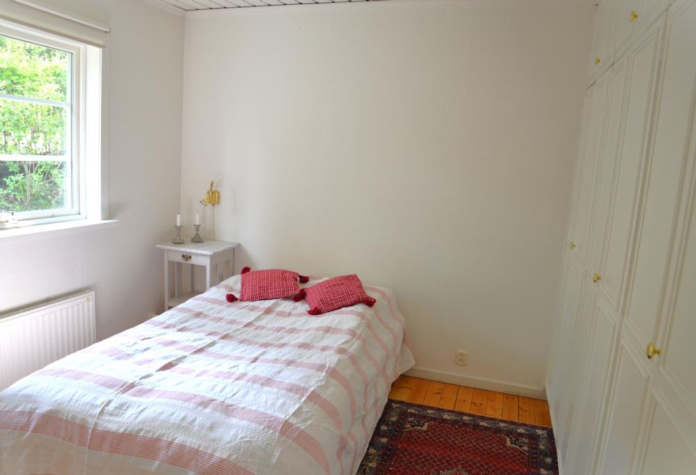Sovrum 2 vervning/ Bed room 2 upper floor 