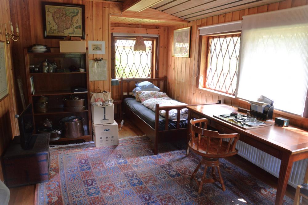 Sovrum 1 n.v/ Bed room 1 entrance floor 