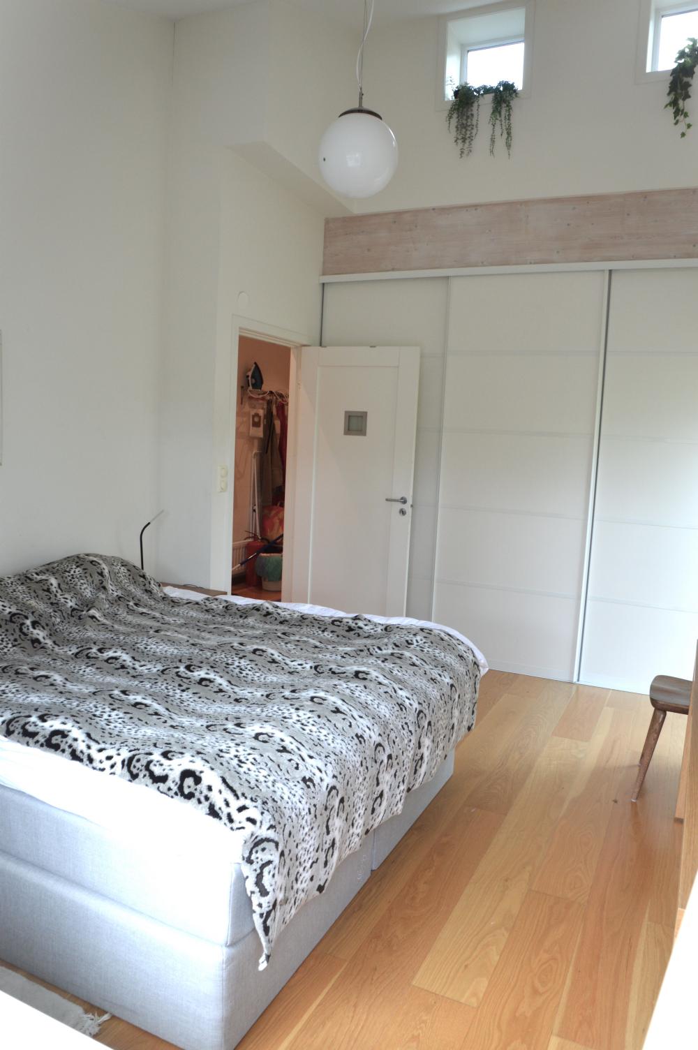 Sovrum 3 dubbelsng/ Bed room 3 Double bed 