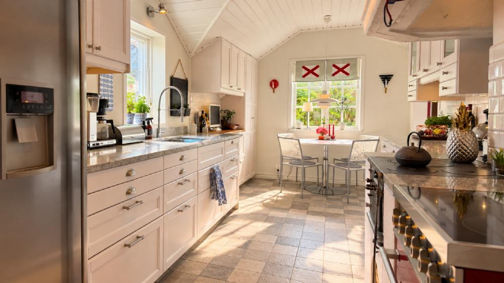 Kitchen with dining area ground floor